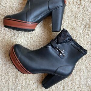 High-heel Sorel rain boots